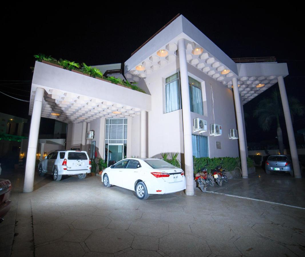 Vip House Hotel Peshawar Exterior photo